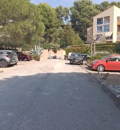 A La Semaine Ou Au Jour / Location Studio Meuble 30M² La Ciotat Exteriör bild
