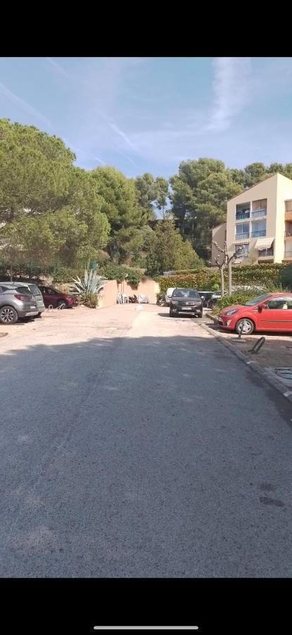 A La Semaine Ou Au Jour / Location Studio Meuble 30M² La Ciotat Exteriör bild